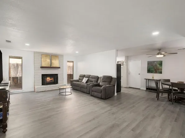 8021 N Angus St, Fresno, CA 93720