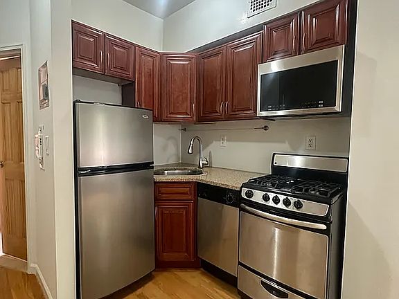 2nd image of 234 E 32nd St APT 4a