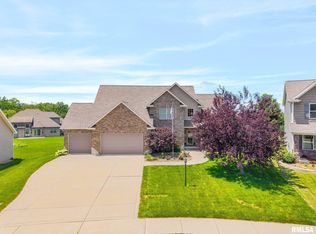 11215 N Country Ridge Ln, Dunlap, IL 61525