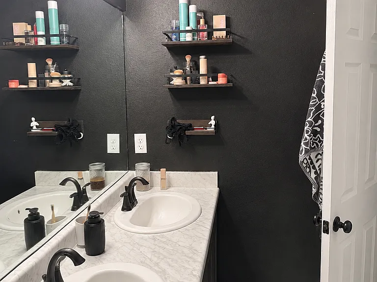 102 E Arvada Dr — Photo 9