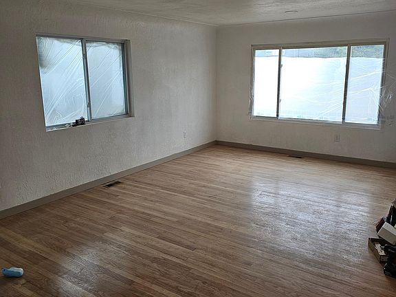 2nd image of 2108 W Eisenhower Blvd #A