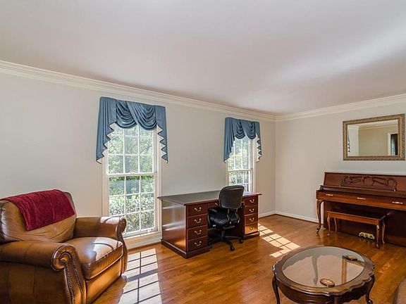 3rd image of 3267 Turtle Lake Dr SE