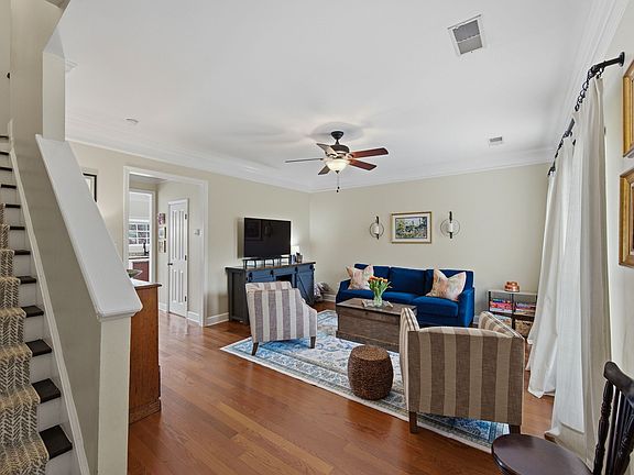 5th image of 1505 Tolkien Ln