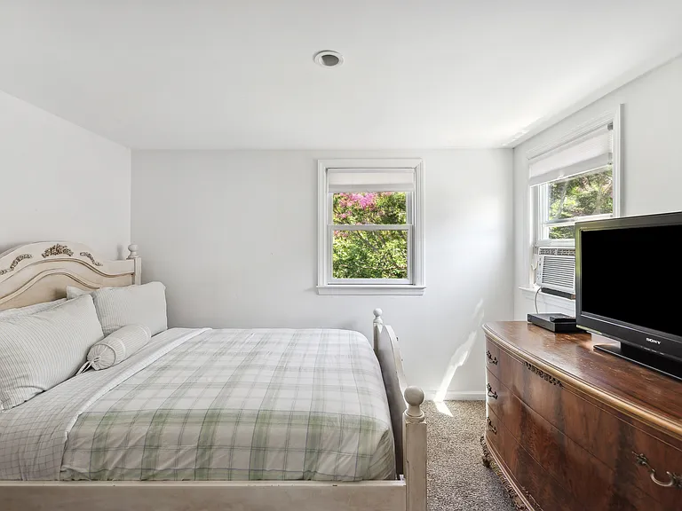 68 Cliff Dr — Photo 14