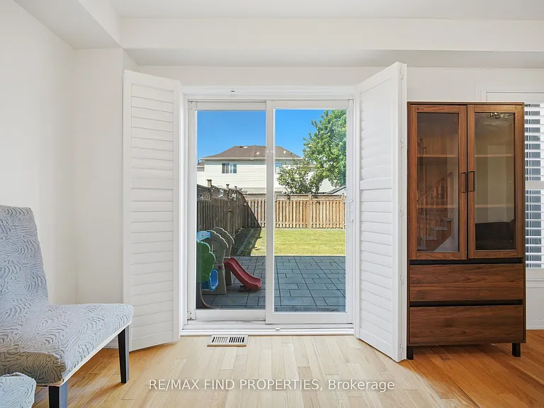 75 Harris Blvd — Photo 45
