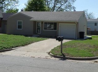 1311 N B St, Arkansas City, KS 67005