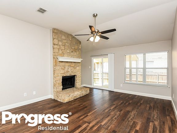 4th image of 7606 Stanhope Ln