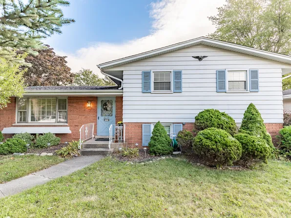 8625 Moraine Ave, Munster, IN 46321