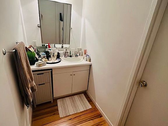 4th image of 67 E 11th St APT 602