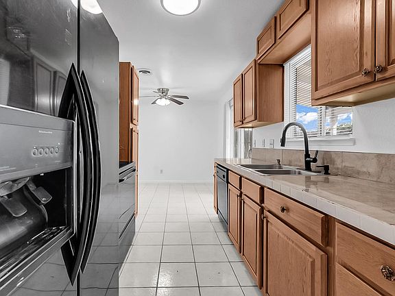5th image of 320 Scout Way