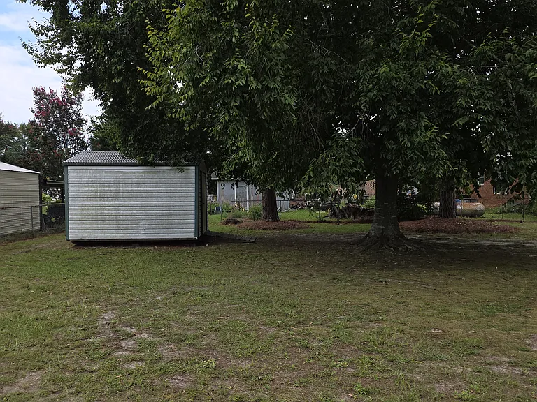 614 Garfield Dr — Photo 18