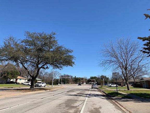 5th image of 3040 Valwood Pkwy