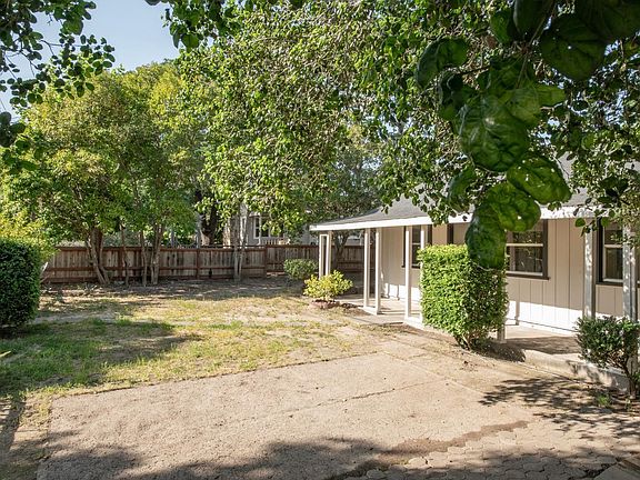 3rd image of 18259 5th Avenue
