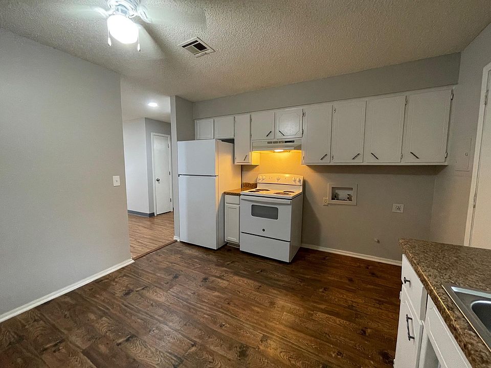 1107 Marylyn St APT A, Springdale, AR 72764 Zillow