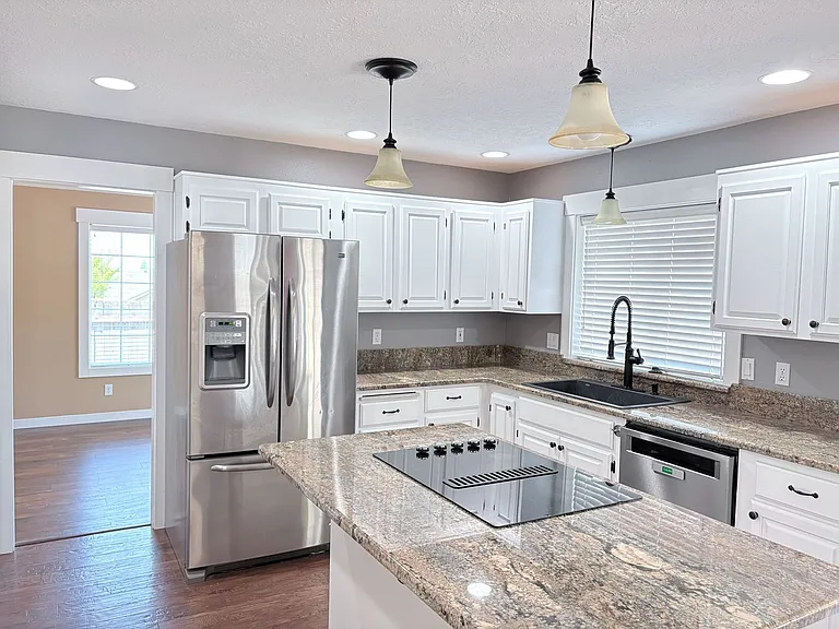 1612 Royalann Ct NW — Photo 3