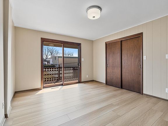 5th image of 221 N 1st St
