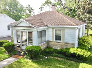 1214 Mohawk Ln, Saint Joseph, MI 49085