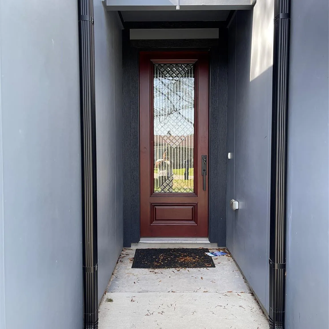 3 bed, 2.0 bath, 1494 sqft, $2,000 — Photo 2