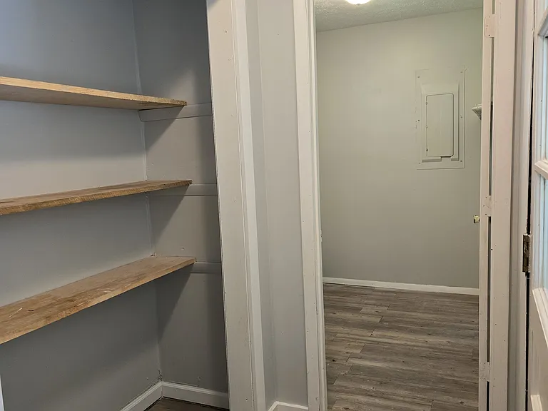511 Claiborne St — Photo 6