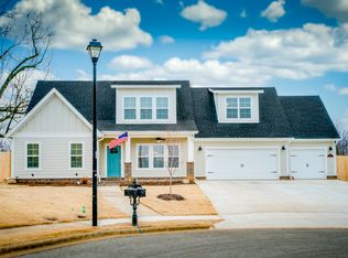 800 Charing Cross, Cave Springs, AR 72718