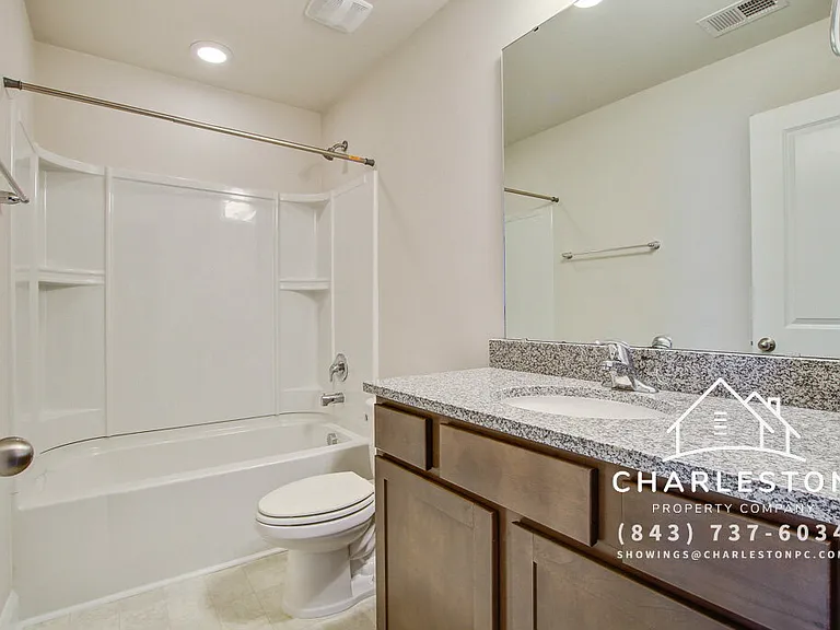 7824 Montview Rd — Photo 4