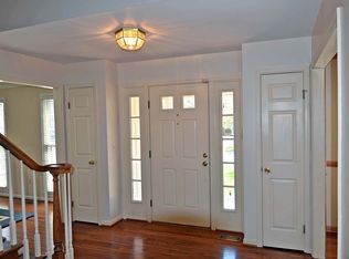 15426 Martins Hundred Dr, Centreville, VA 20120