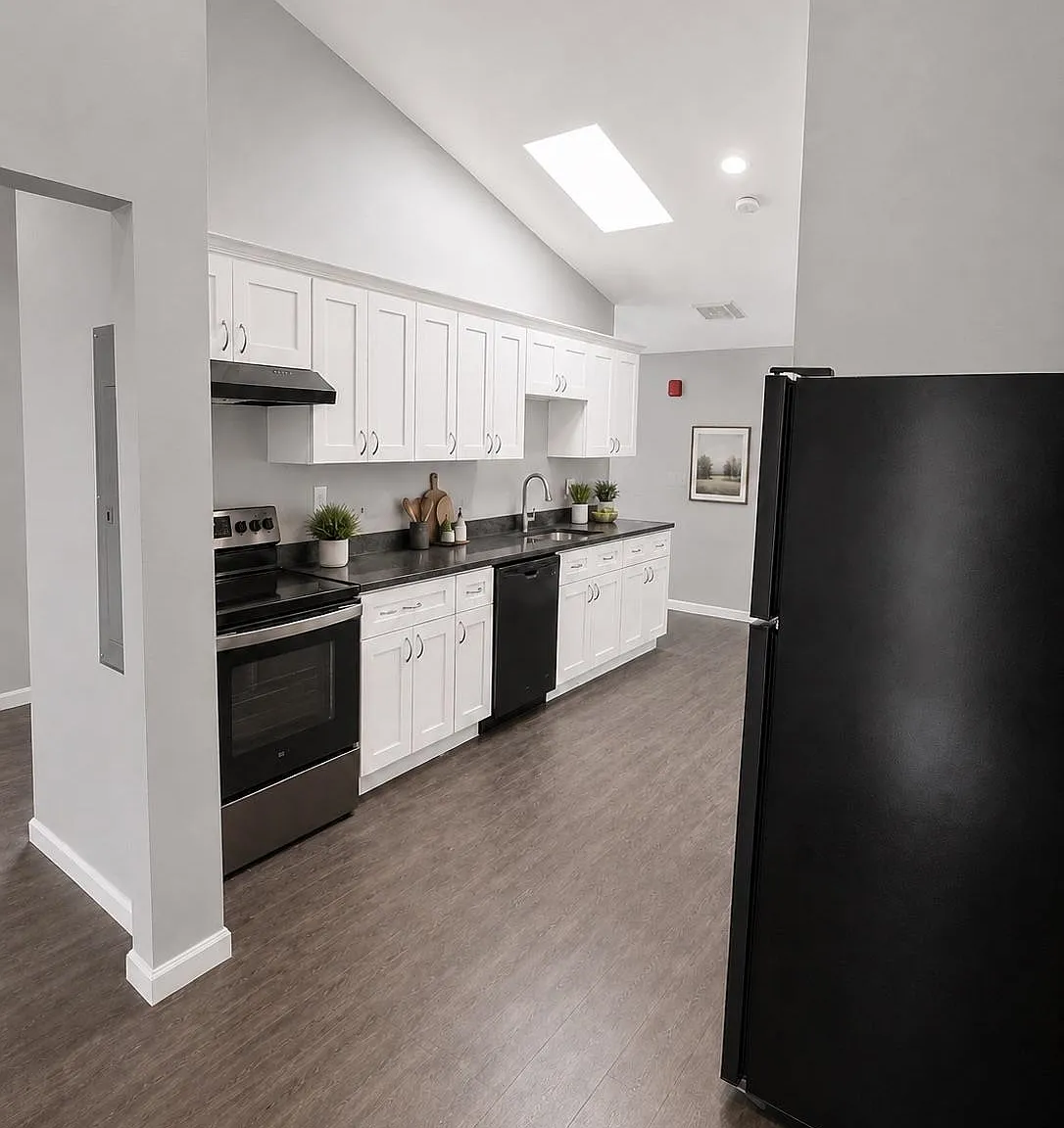 3 bed, 2.0 bath, 990 sqft, $3,000 — Photo 4