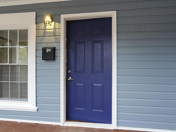 3rd image of 1319 Calvin St
