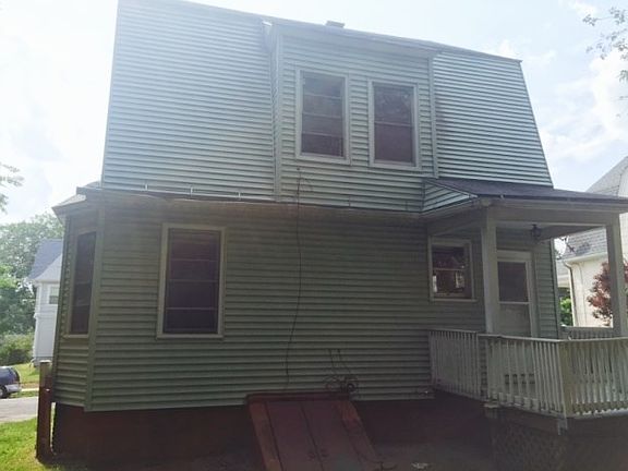2nd image of 14 Parkmore St