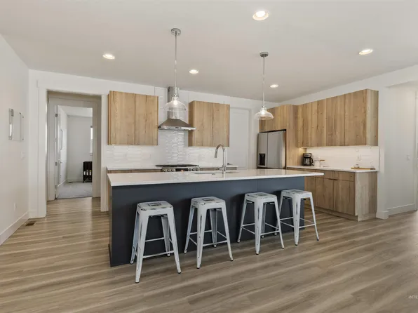 2589 E Jonagold Ct, Emmett, ID 83617
