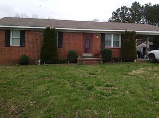 3145 Div Natchez Trace Rd, Camden, TN 38320
