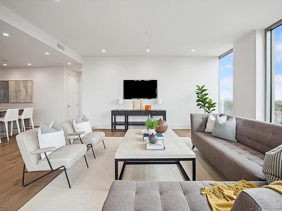 4th image of 5656 San Felipe St #601