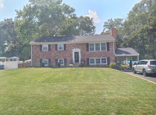 9280 Rollingwood Dr, Pomfret, MD