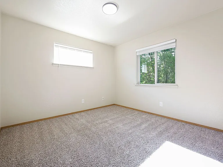 12564 SE Ramona St — Photo 20