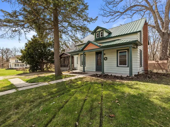 302 Spring STREET, Cambridge, WI 53523