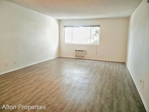 2nd image of 4141 Santa Monica Blvd APT 306