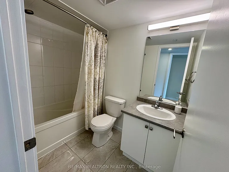 100 Alex Gardner Cir #5 — Photo 24