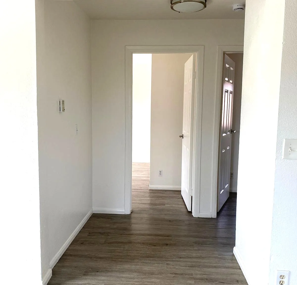 2 bed, 1200 sqft, $2,500 — Photo 1