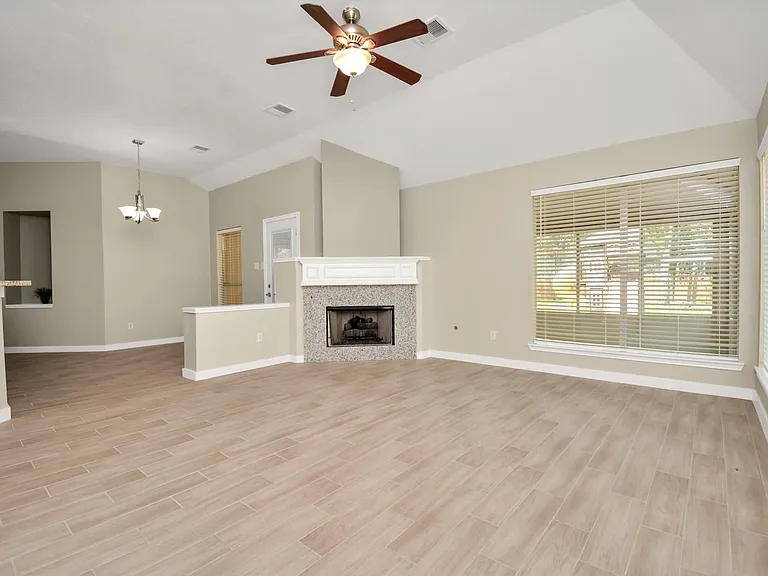 13339 Yaupon Holly Ln — Photo 21