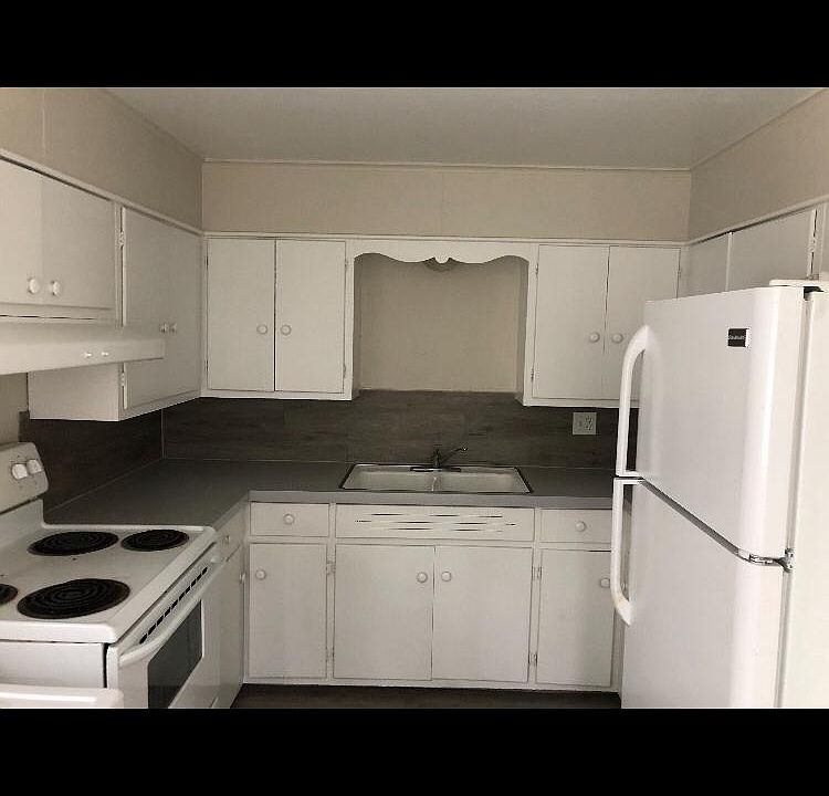 2nd image of 905 NW Euclid Ave APT B