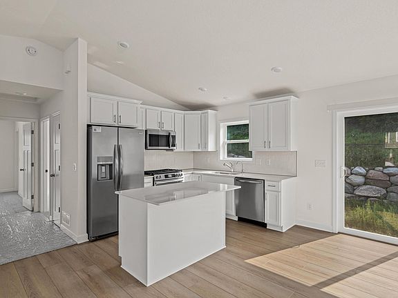 5th image of 8891 Foust Ln