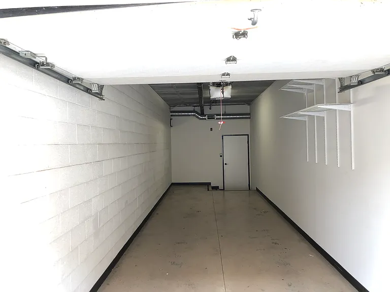 255 W 7th St #26 — Photo 22