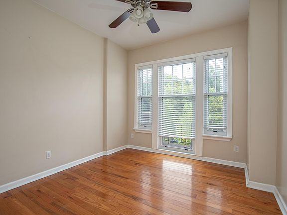 5th image of 6025 Kingsbury Ave