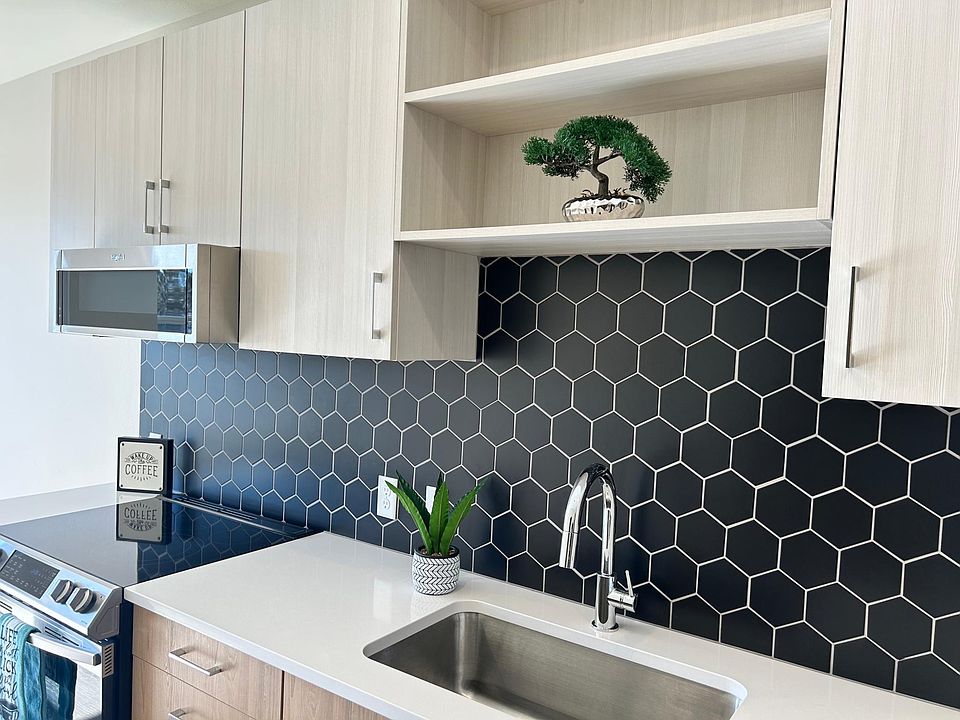 1st image of 2047 S Columbine St #203
