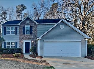 7570 Old Field Cove Rd, Cumming, GA 30028