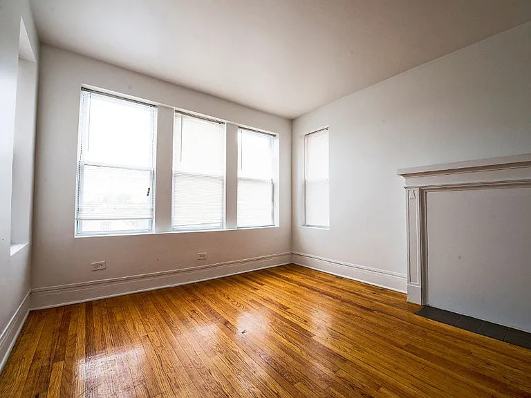 7053 S St Lawrence — Photo 17