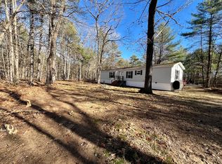 35 Edgerly Ln, Oxford, ME 04270