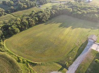 1001 Buckeye Xing, Highland, IL 62249