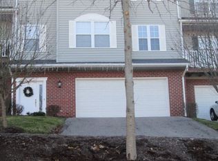 570 Oak Tree Blvd, Christiansburg, VA 24073