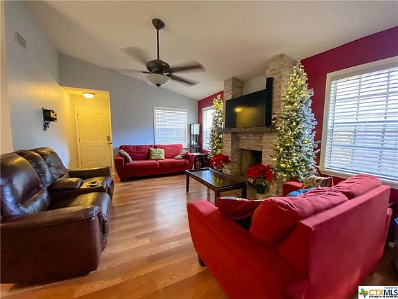 4th image of 118 Joyce Ln